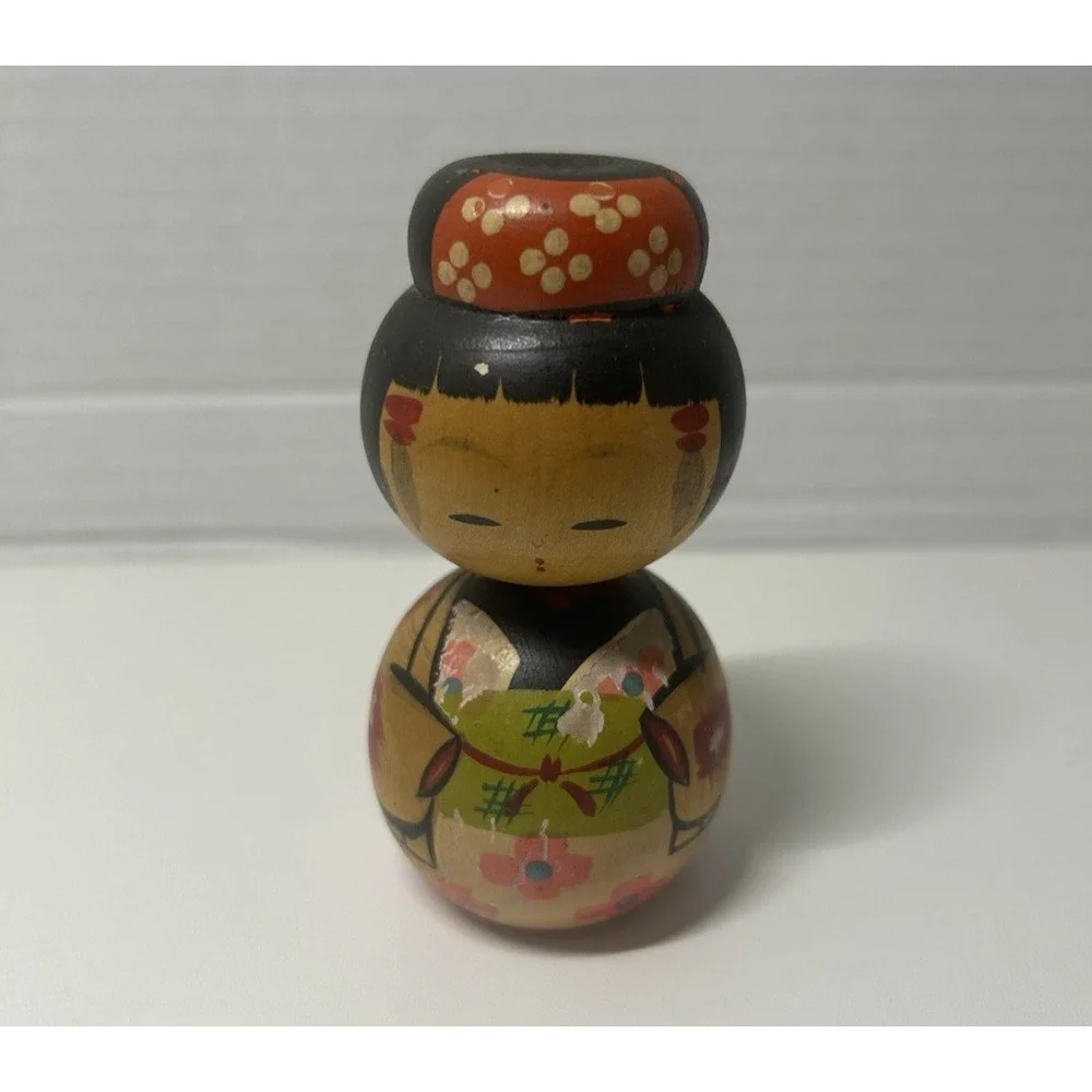 Vintage Kokeshi Girl Wood Doll Red & Black 3